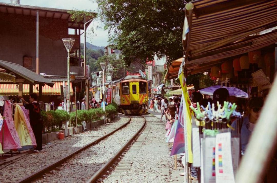 平溪包車旅遊